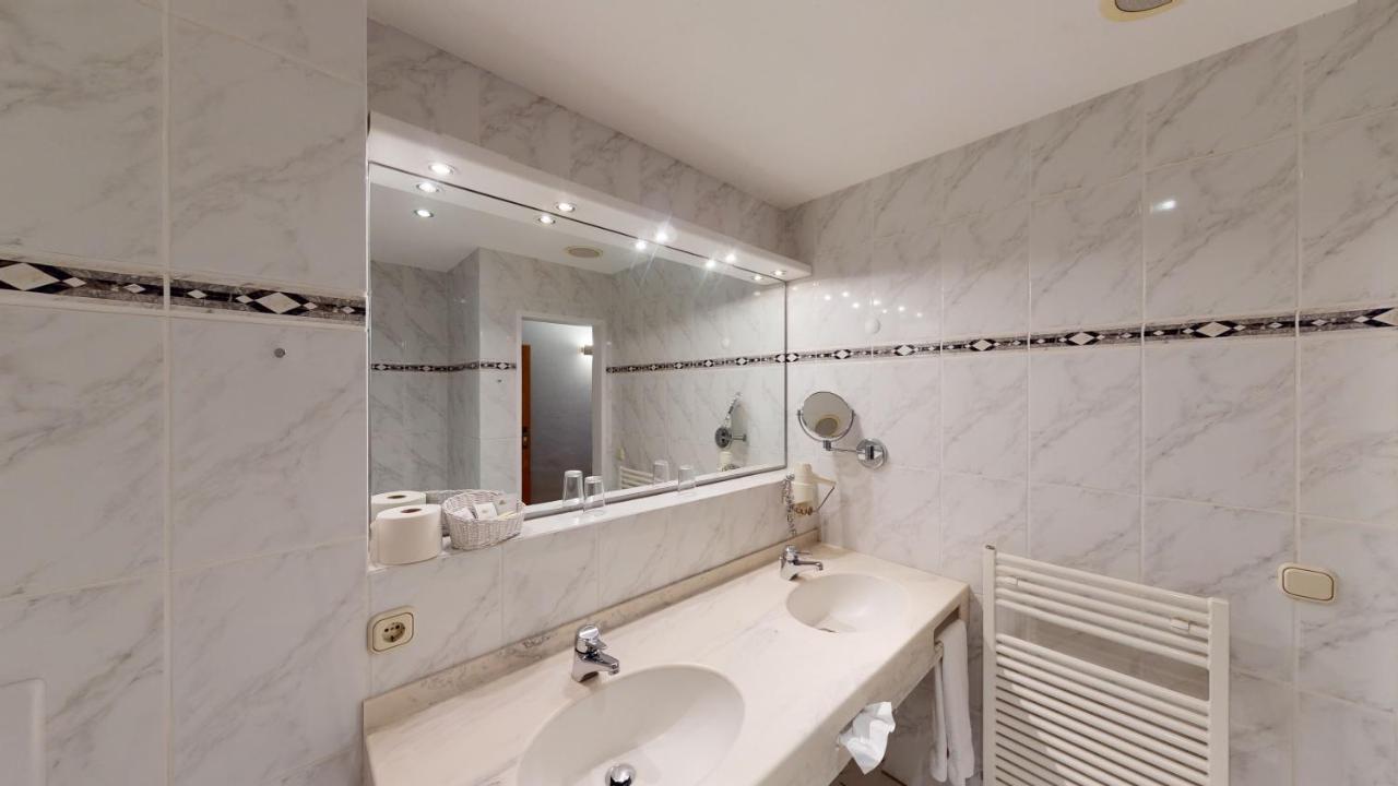 Sporthotel Zum Hohen Eimberg Willingen  Ngoại thất bức ảnh